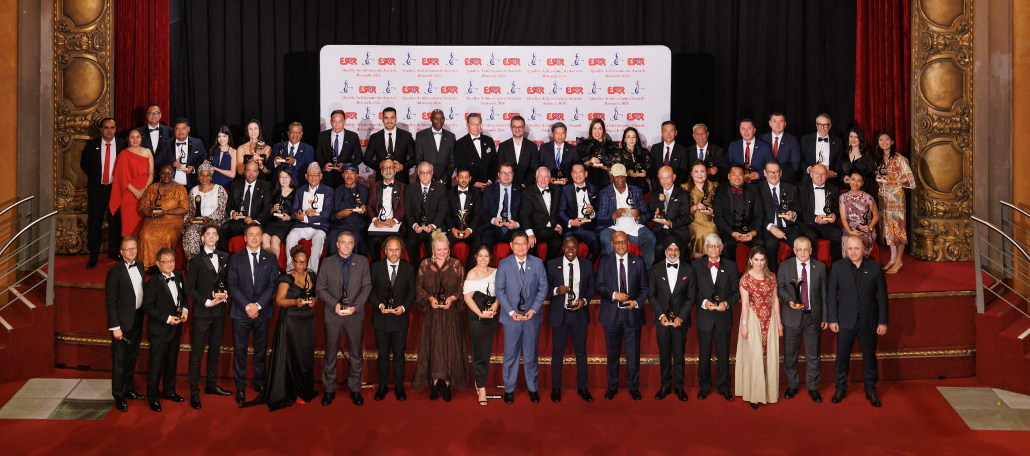 Photo de groupe — Cérémonie ESQR Bruxelles 2026